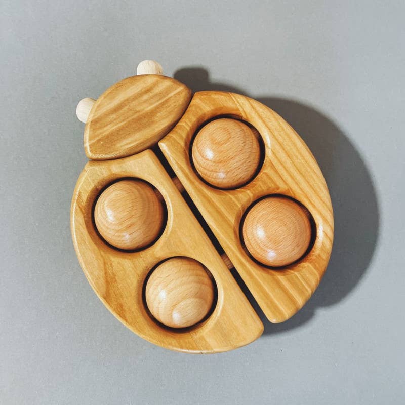 Bajo Marienkäfer aus Holz mit Rollen, Natur
