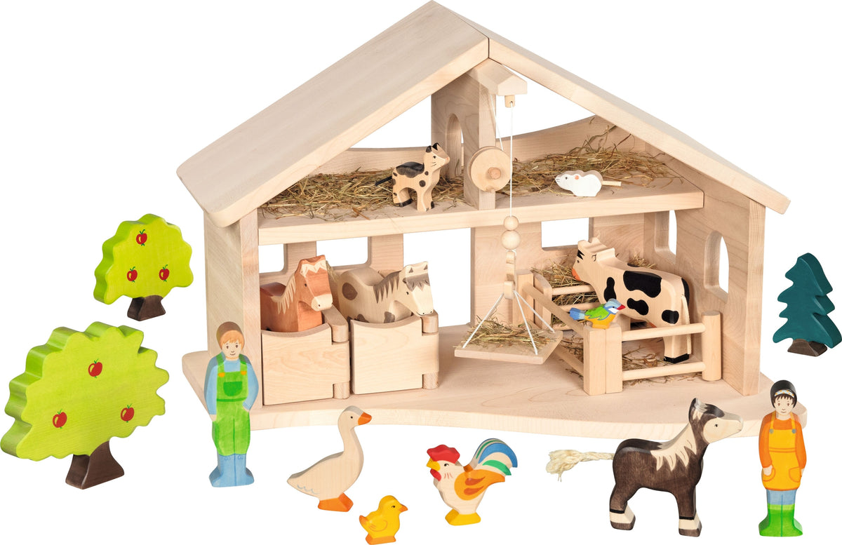 Großer Stall mit Seilwinde, Holztiger Bauernhof – Foto 3