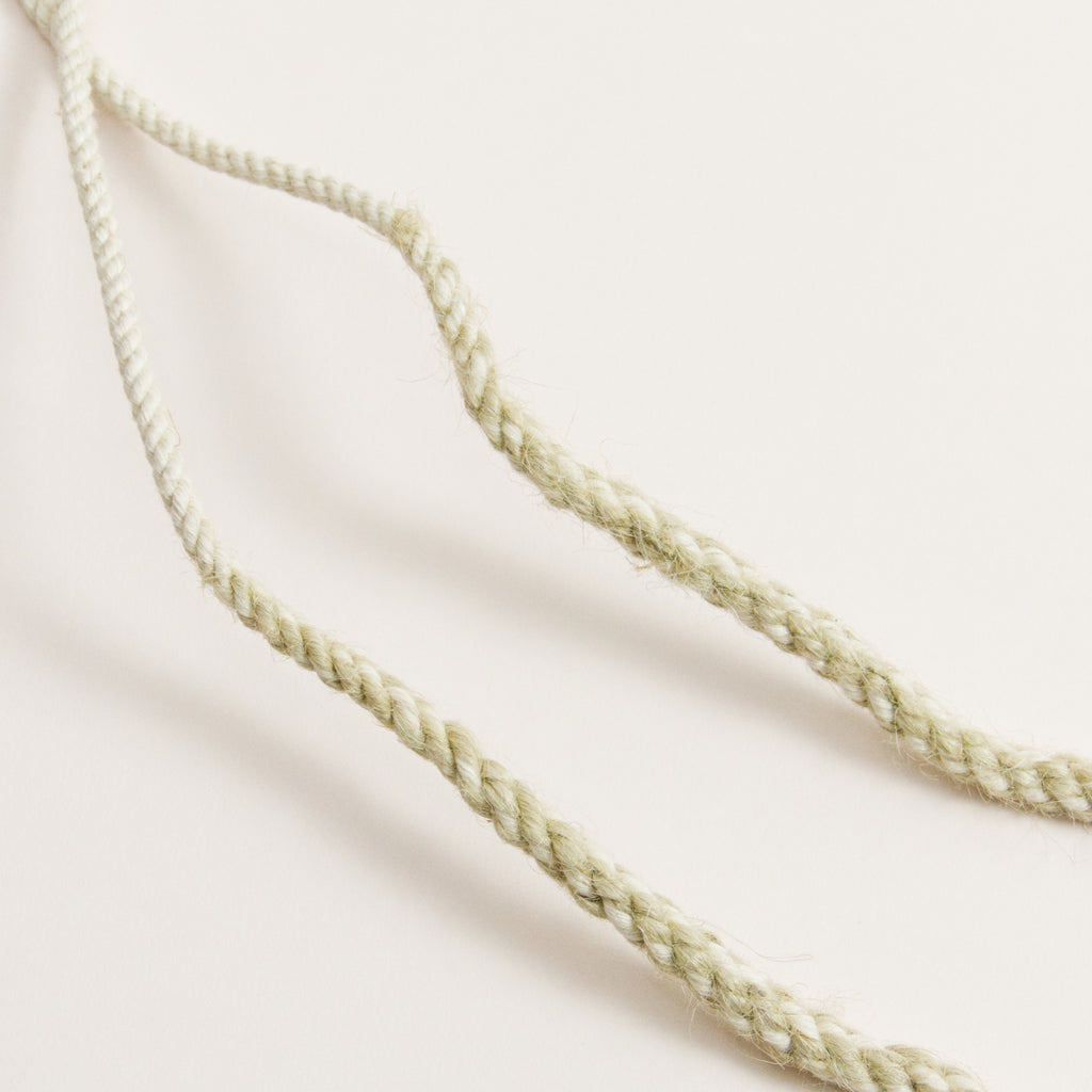 Springseil Detailaufnahme weißes Seil aus Baumwolle