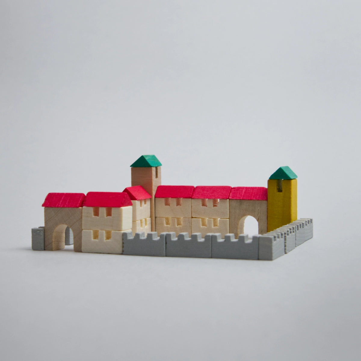 Holzminiatur Burg in der Streichholzschachtel