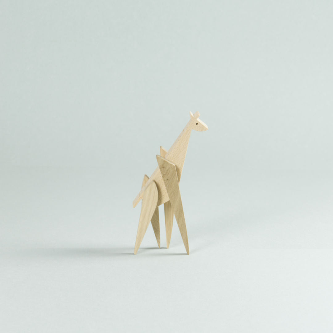 Giraffen Holzfigur aus Magnetischem Puzzle.