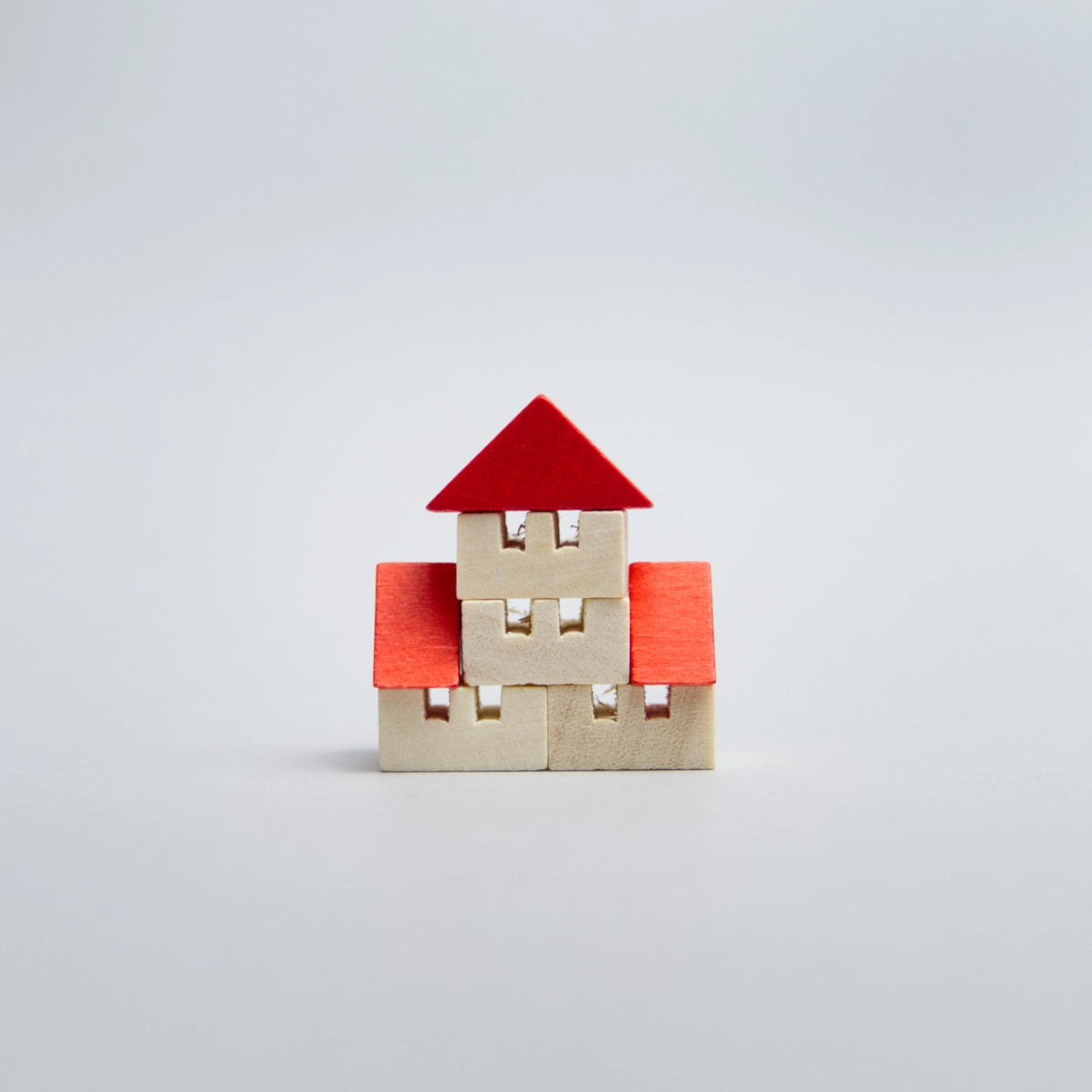 Holzminiatur Hausbau in der Streichholzschachtel