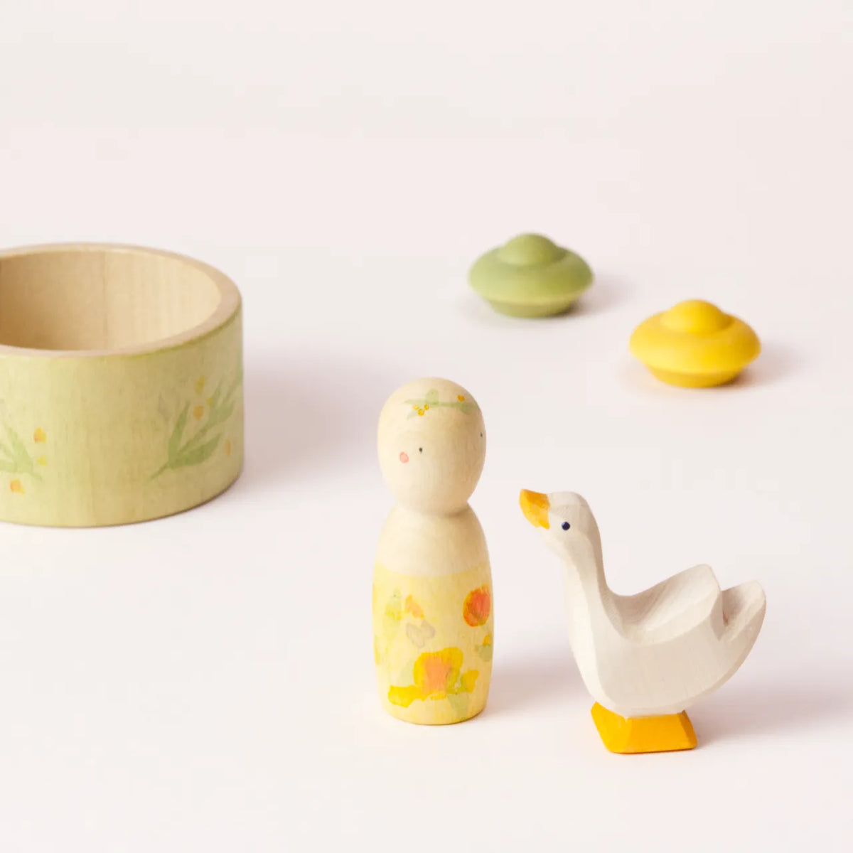 Hello Summer - Limitierte Jahreszeitenbox. Schachteln mit Markenaufdruck der: Seasons Collection von Ostheimer und Grapat