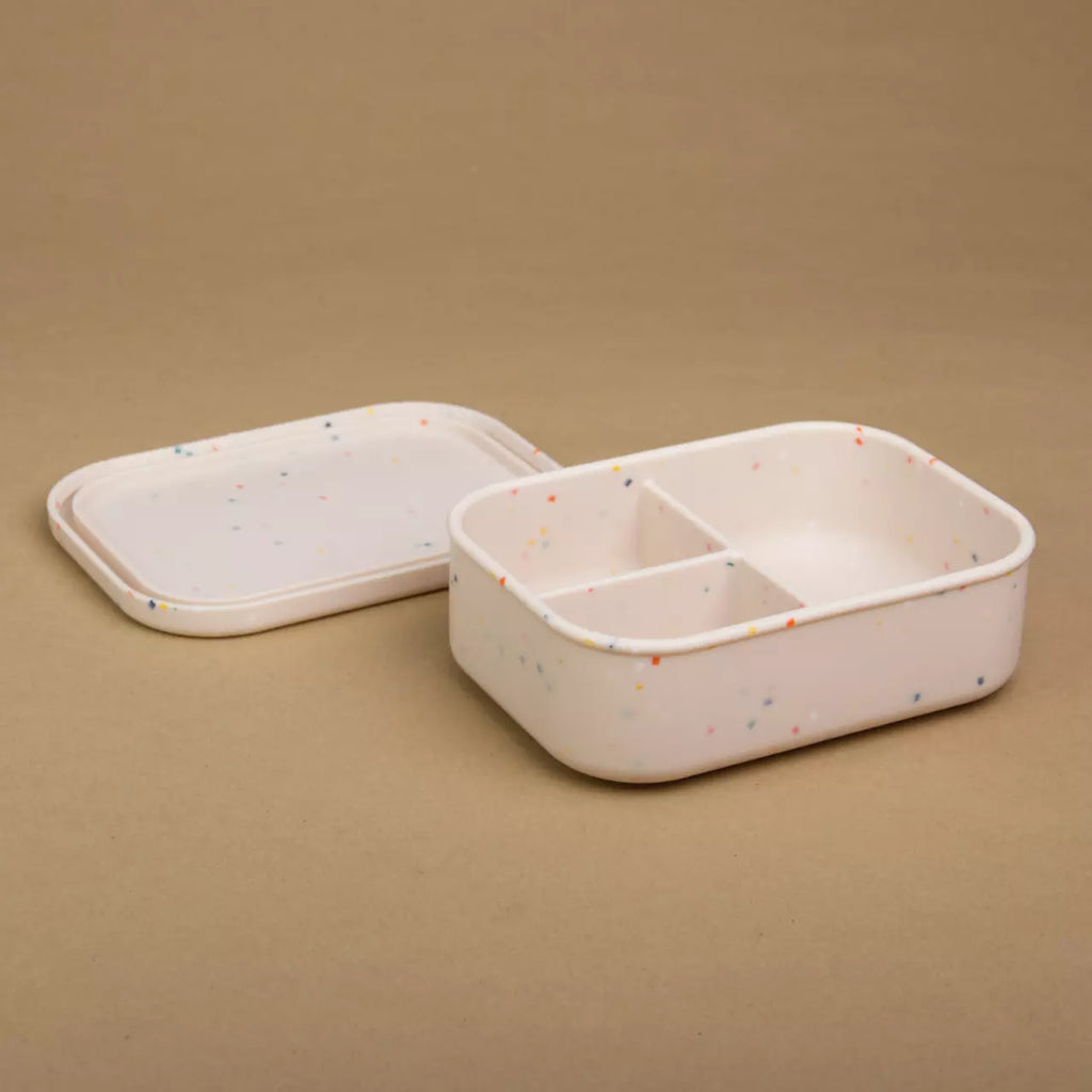 Konfettikiste – Brotbox beige aus Silikon