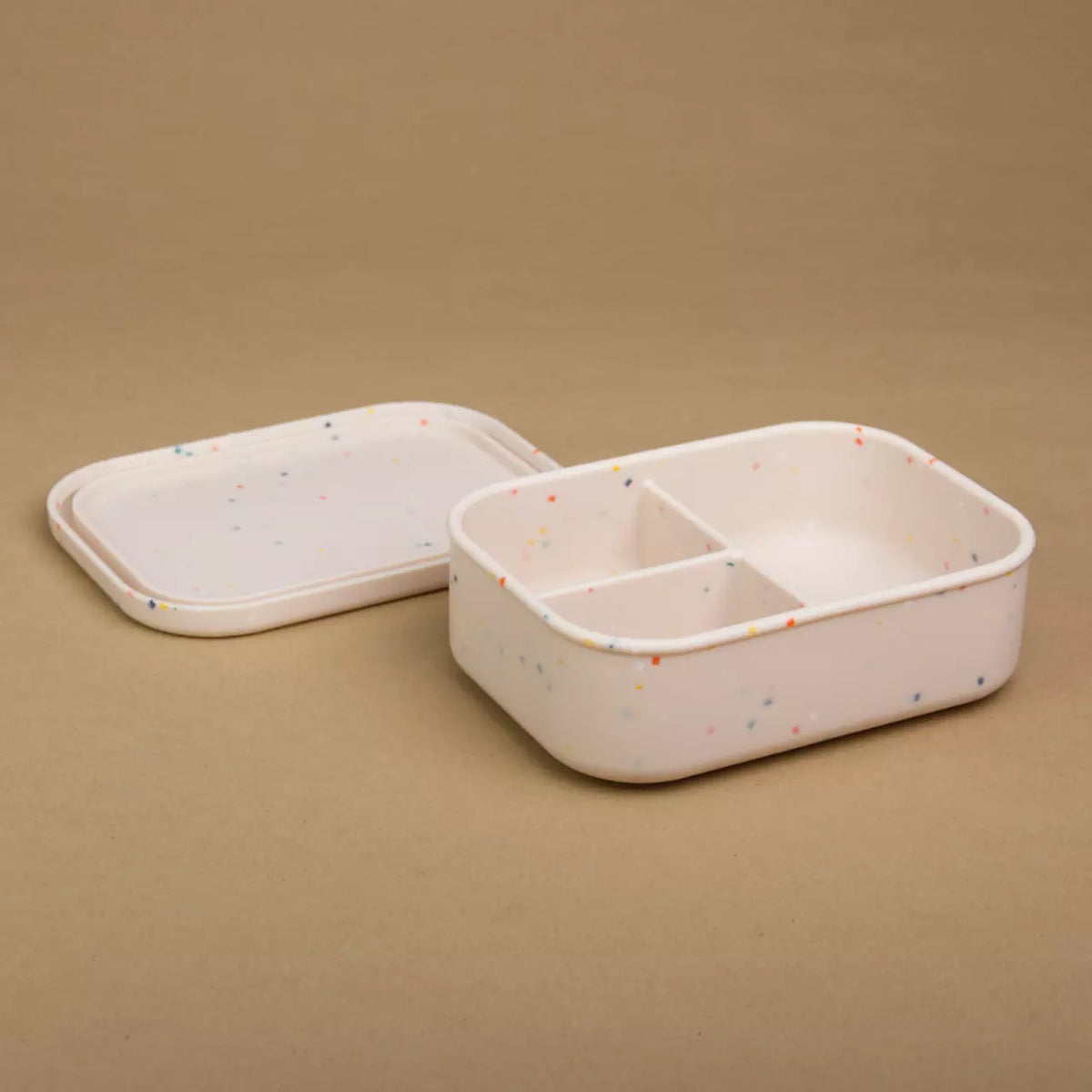 Konfettikiste – Brotbox beige aus Silikon