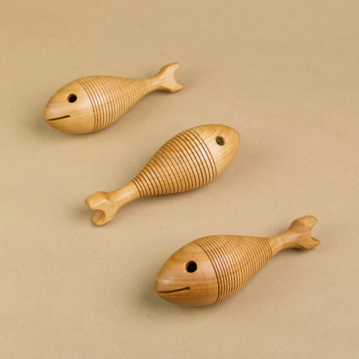 Urfisch Rassel, naturbelassenes Babyspielzeug – Foto 5