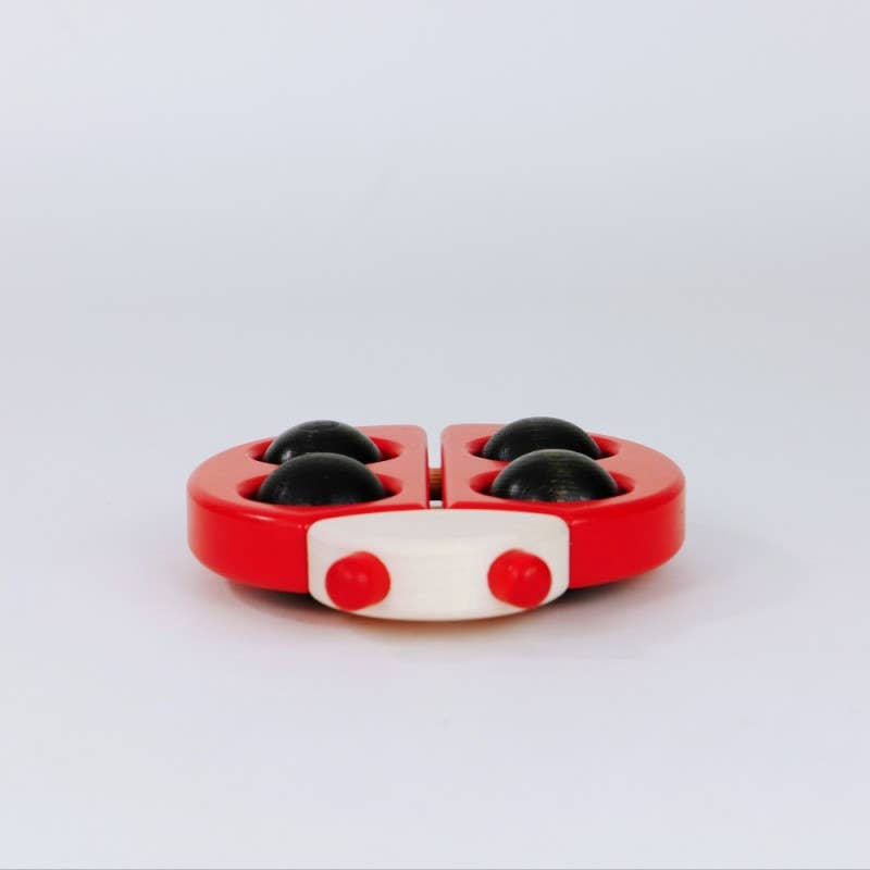 Marienkäfer mit Rädern, Rot-Schwarz von Bajo