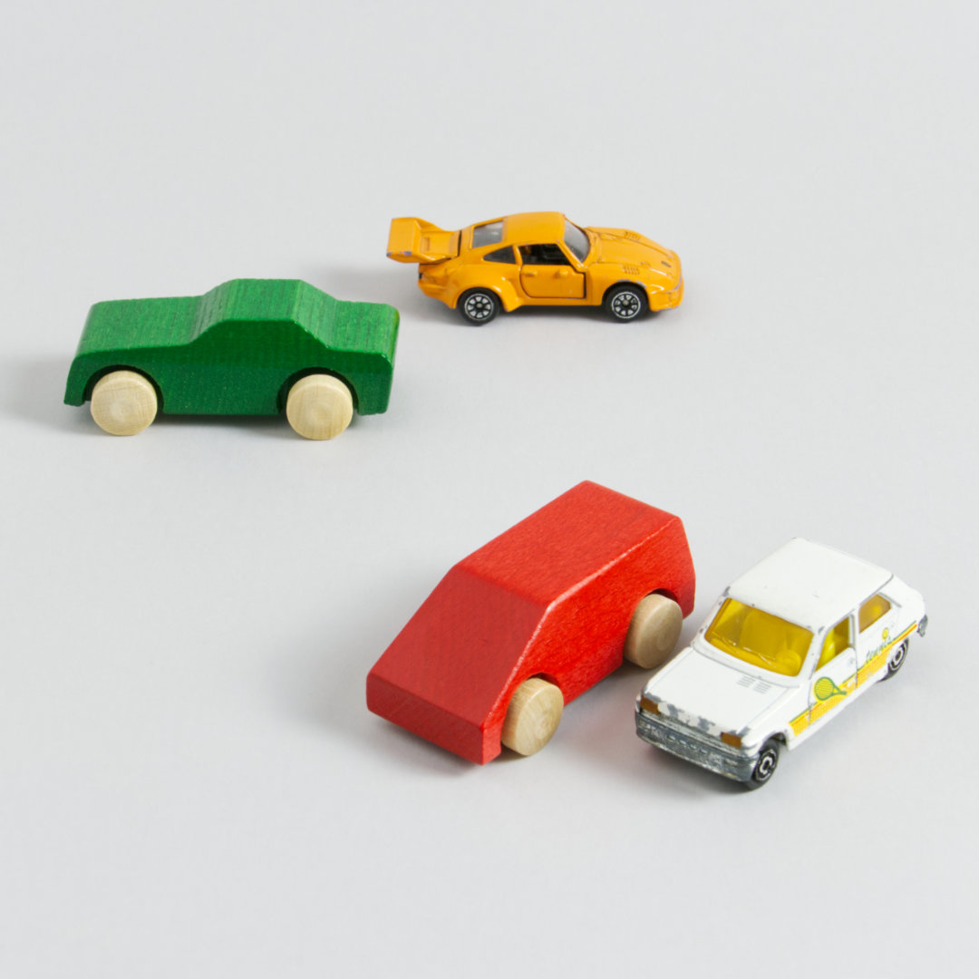 Verschiedene Spielzeug-Fahrzeuge Typ Pkw