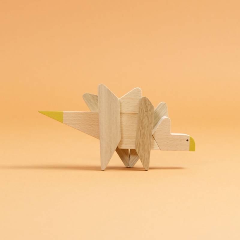 Stegosaurus Holzfigur aus Magnetischem Puzzle.