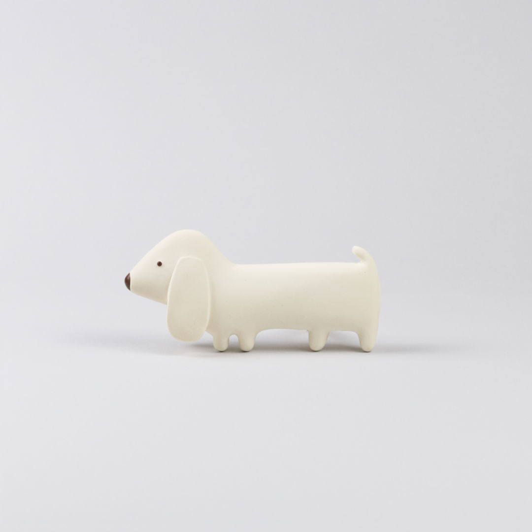Eco Gummi Hund in Weiß aus biologisch abbaubaren Material.