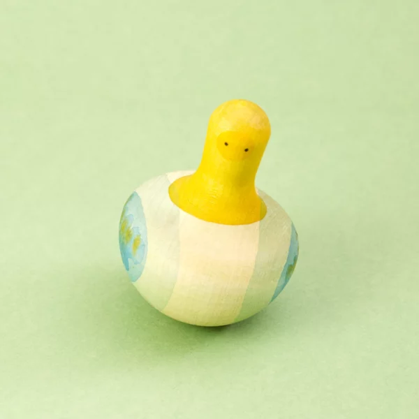 Flowing yellow bird von Grapat, in den Farben Gelb und Blautönen. Vorderansicht.