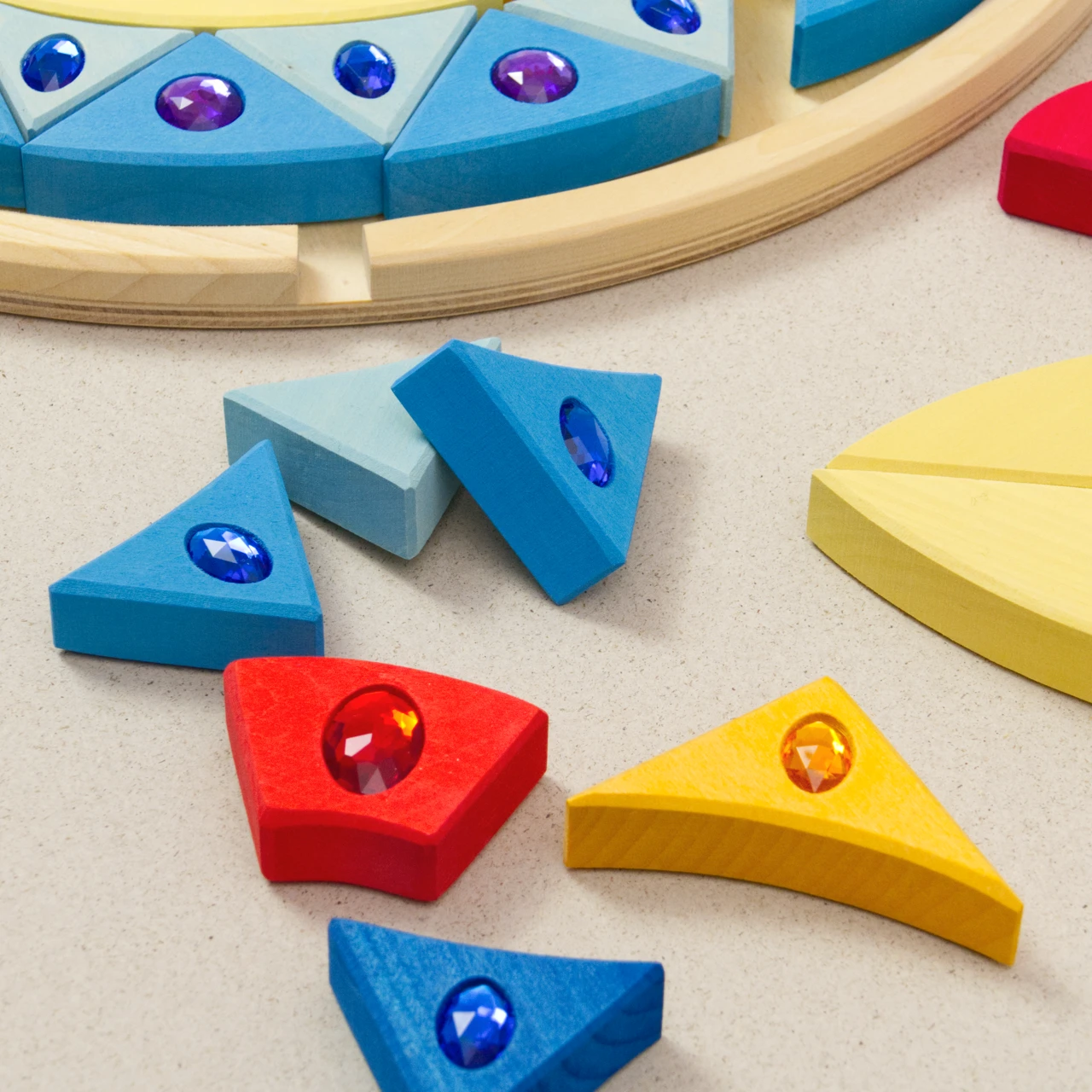 GRIMMS Sonne, Legebild  Glitzermandala – Bild 7