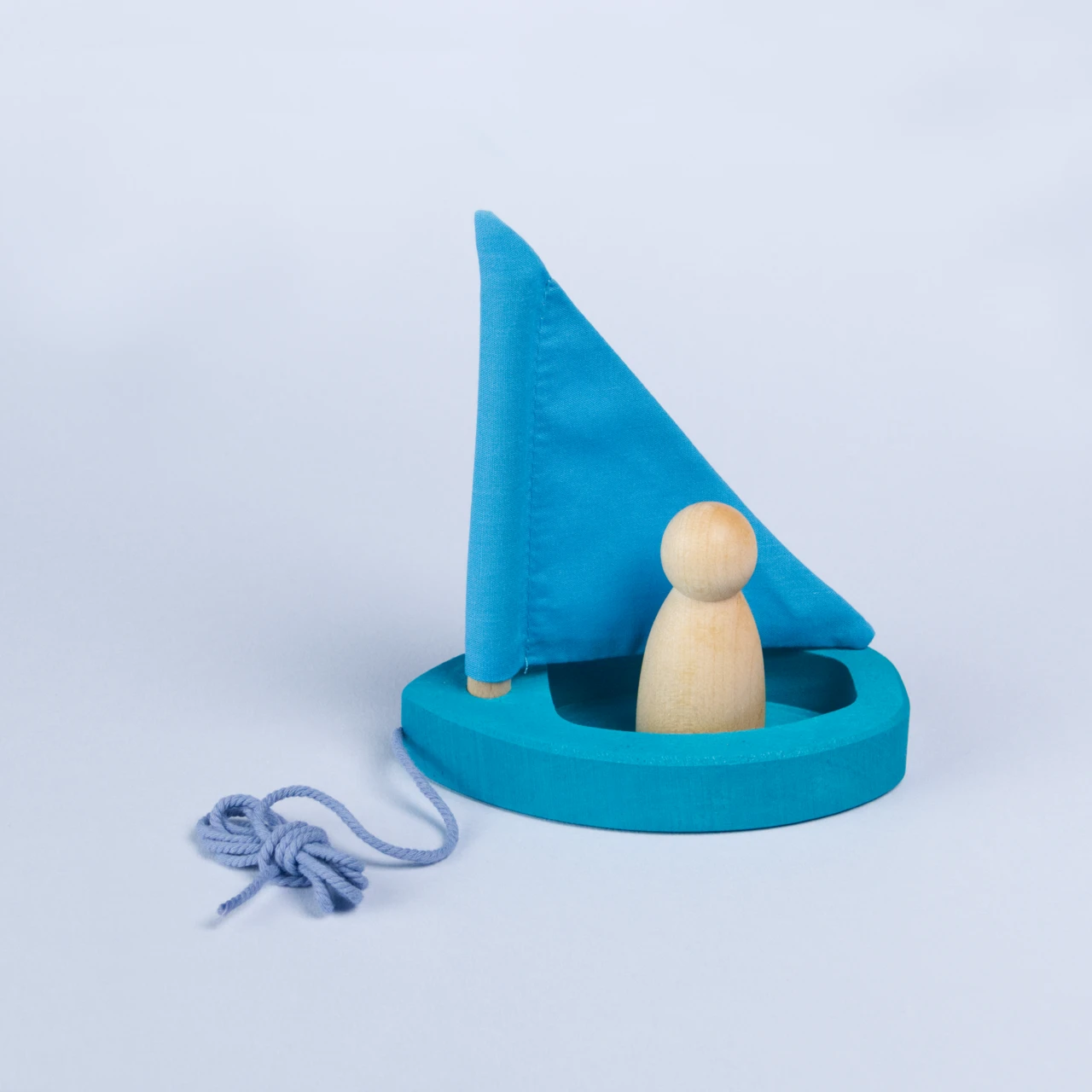 Pfützenschiffchen aus Holz, himmelblau – Bild 2