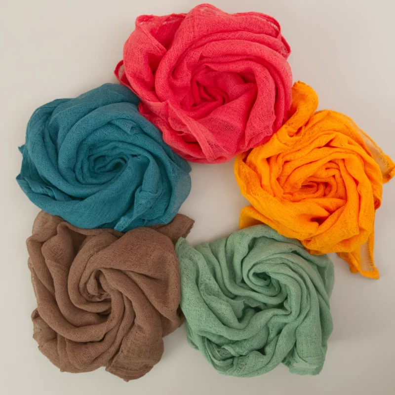 Tücher von Ostheimer, Set Herbst in den Farben Tannengrün, Braun, Lindgrün, Zinnober und Orange.