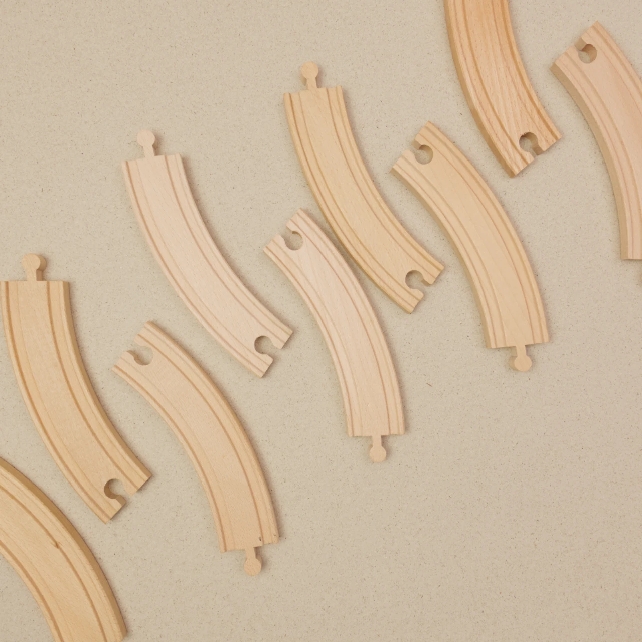 Yamba CURVE, 9 Kurven Holzeisenbahn – Bild 5